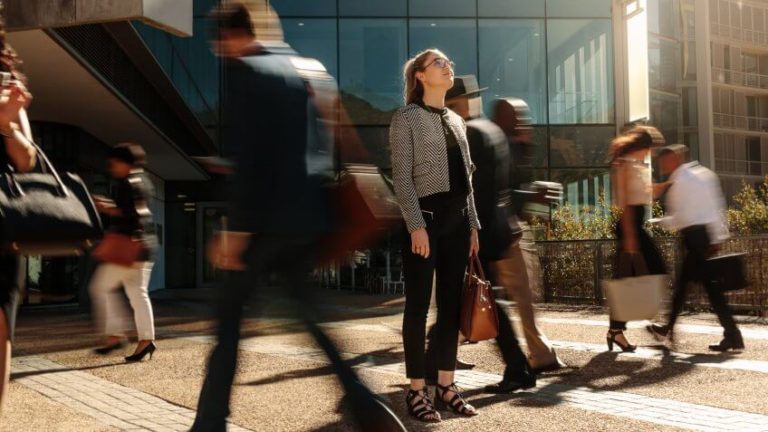 10 Recession Warning Signs You Need to Know ASAP